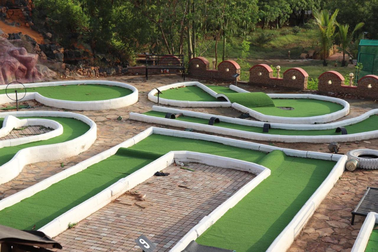 Regenta Resort Bhuj By Royal Orchid Hotels Limited Εξωτερικό φωτογραφία
