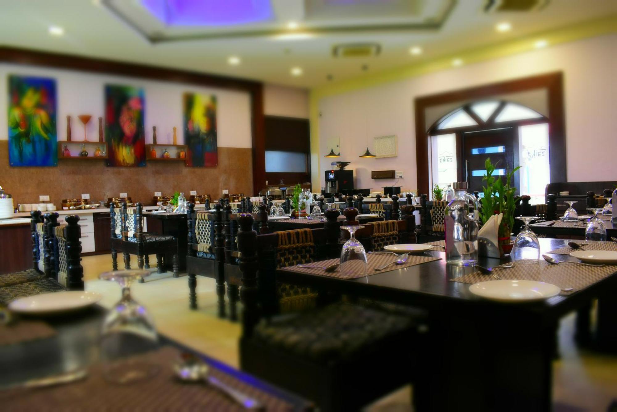 Regenta Resort Bhuj By Royal Orchid Hotels Limited Εξωτερικό φωτογραφία