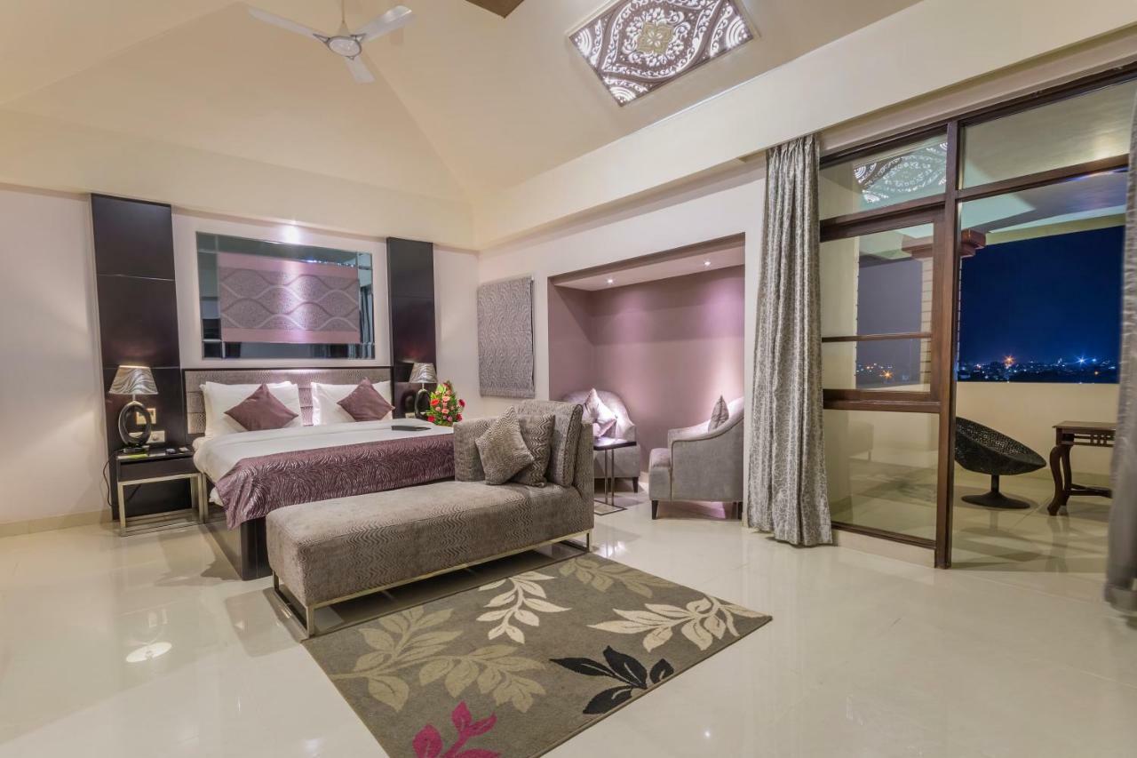 Regenta Resort Bhuj By Royal Orchid Hotels Limited Εξωτερικό φωτογραφία